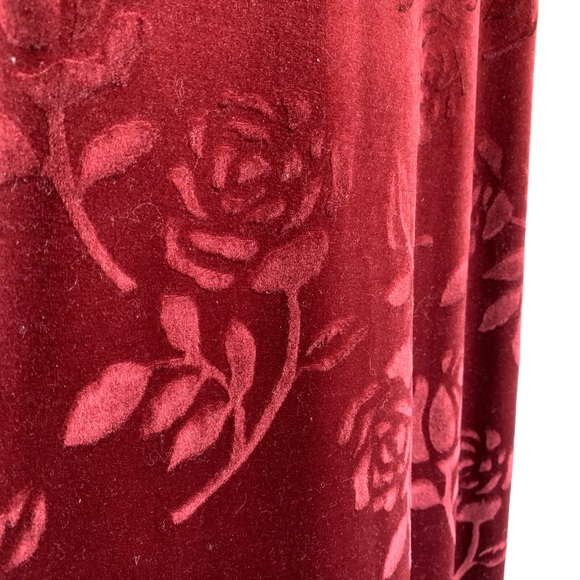 FREE w Any Purchase Vintage Velvet Rose Maxi Dress - Picture 5 of 8